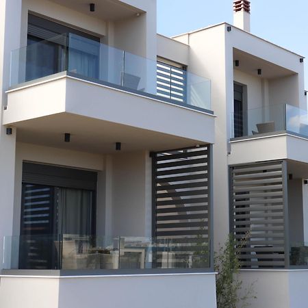 Almyres Luxurious Residences มิลอย ภายนอก รูปภาพ