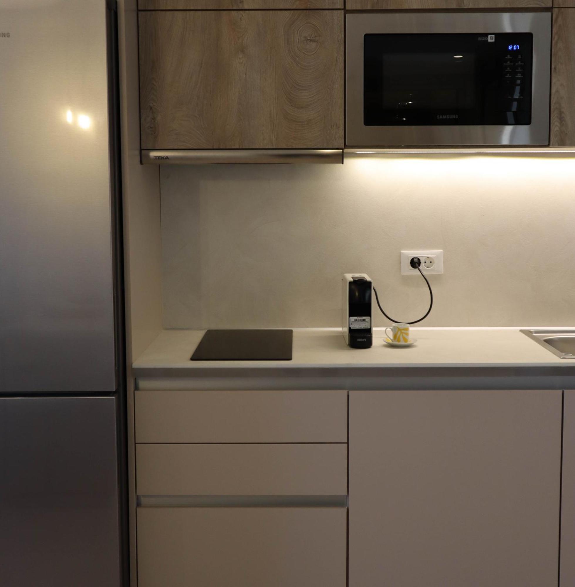 Almyres Luxurious Residences มิลอย ภายนอก รูปภาพ